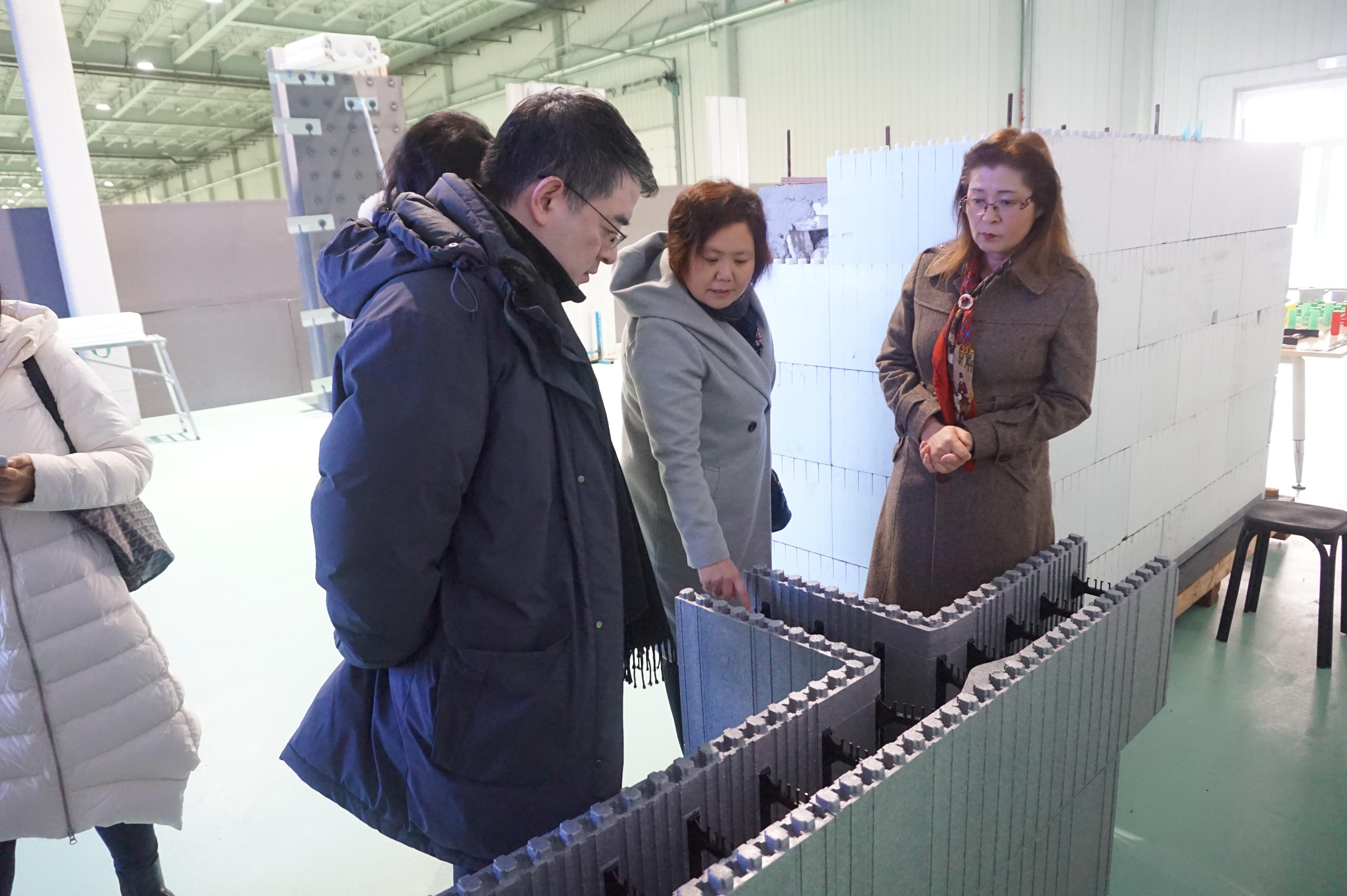 洪泰集团党委书记、副董事长潘超一行至格林堡参观考察