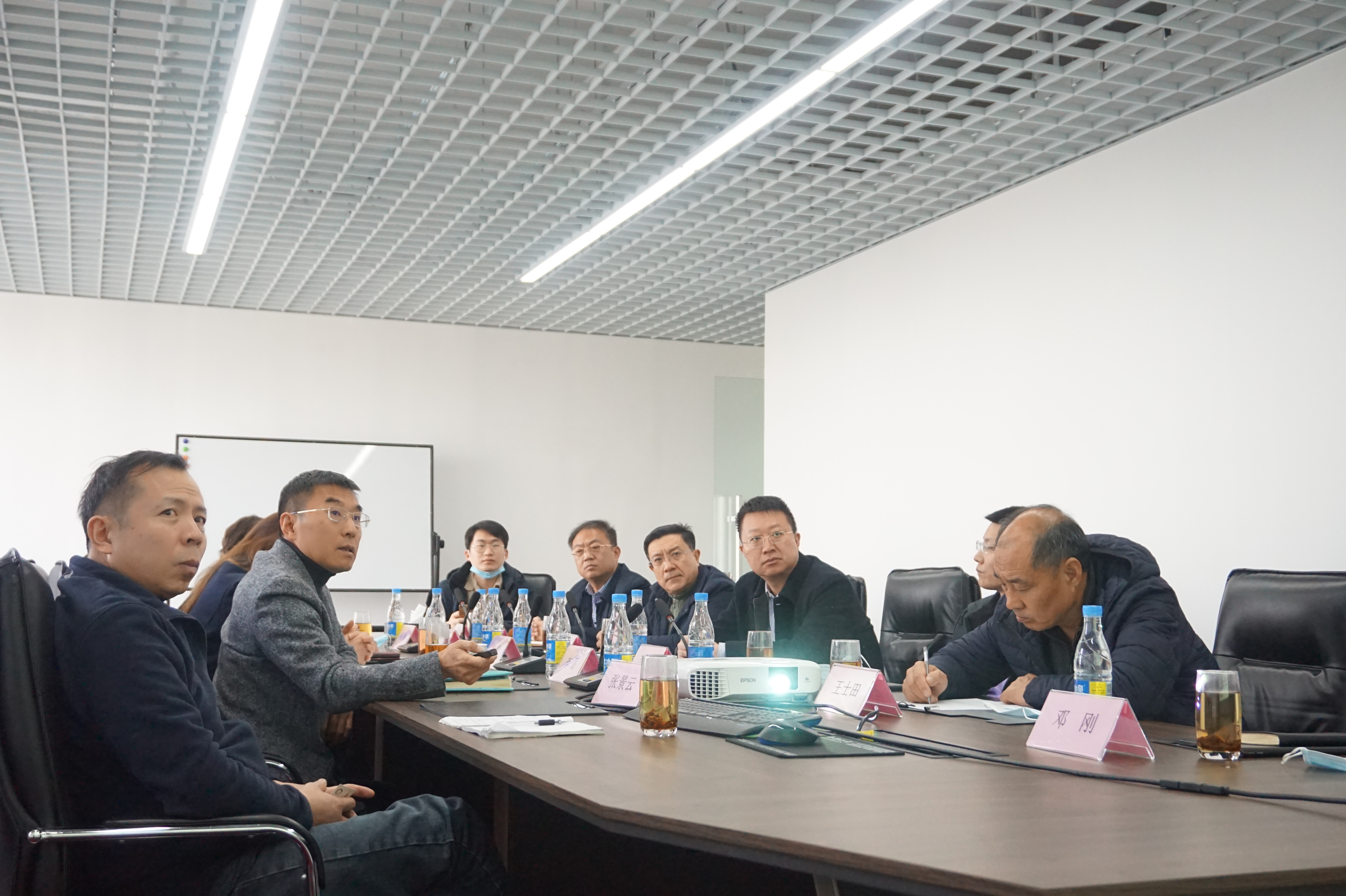 潍坊市坊子区政府副区长张新明带队至格林堡考察座谈