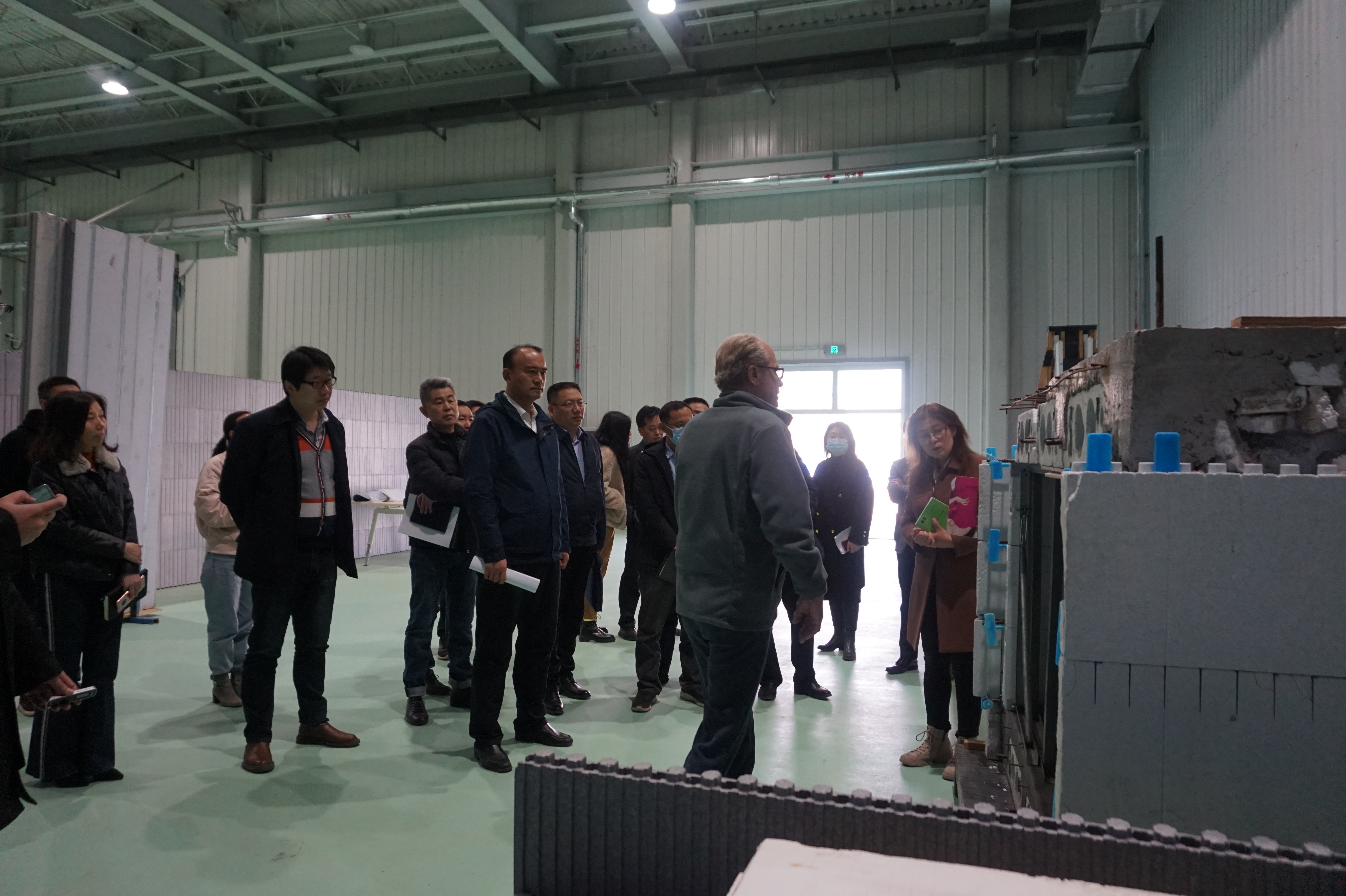 济南高新技术产业开发区党工委副书记、管委会常务副主任焦卫星带队至格林堡考察调研